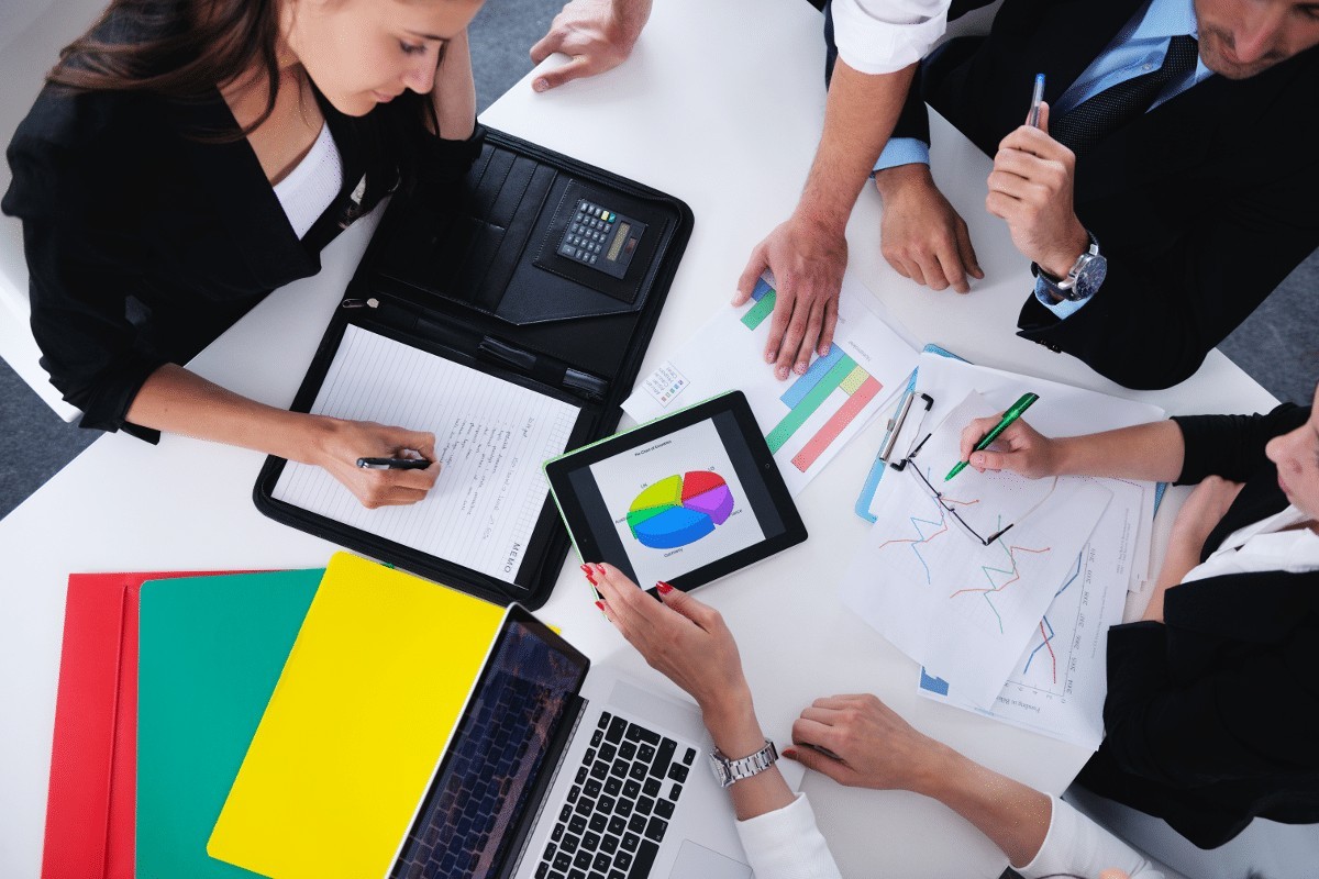 How To Become A Thought Leader On LinkedIn Local SEO Services